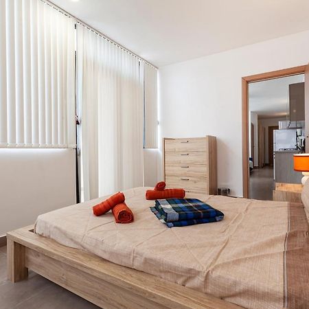 Perfect Seaview Penthouse Apartamento St. Paul's Bay Exterior foto