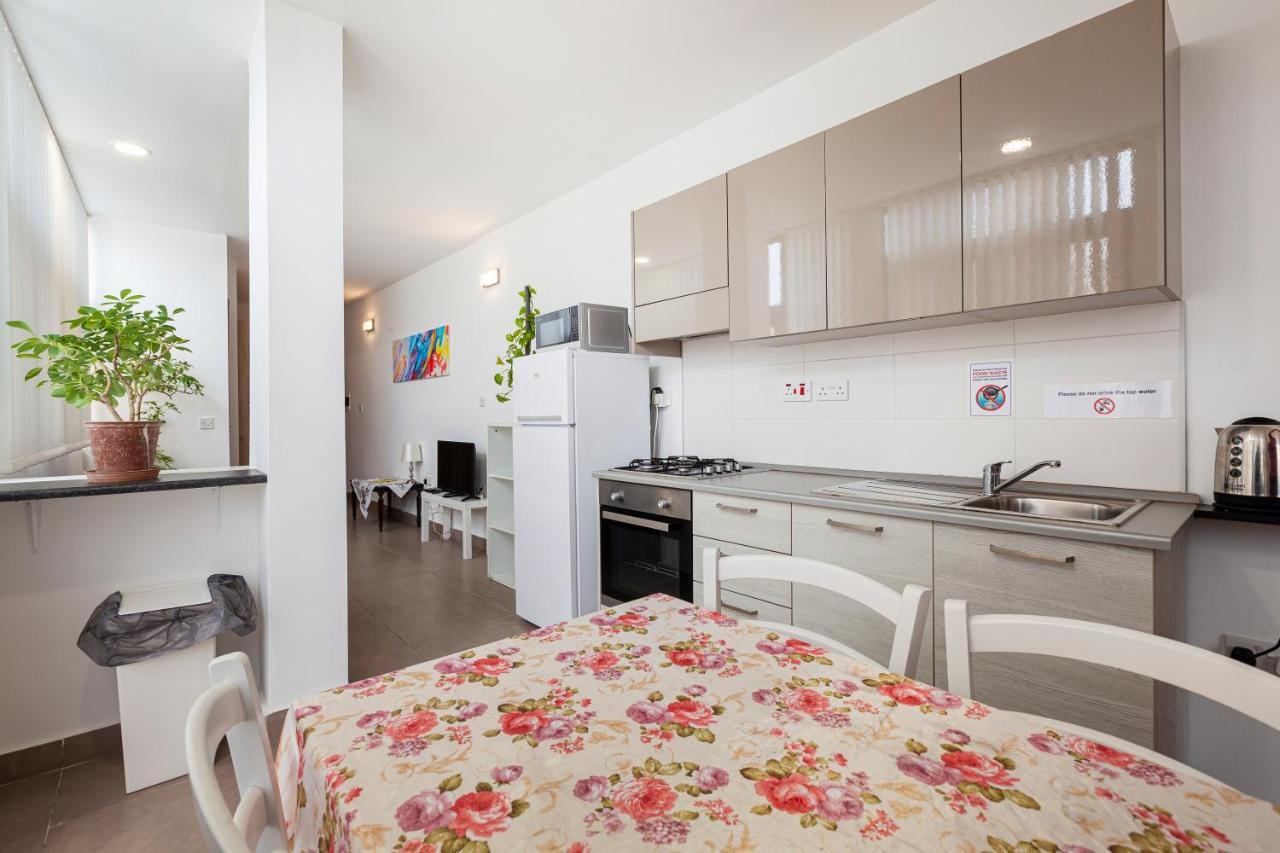 Perfect Seaview Penthouse Apartamento St. Paul's Bay Exterior foto